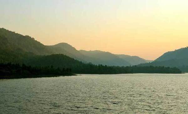 Baranti in Purulia lake view resorts